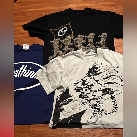 Because I have enough clothing - Picture 4 of 5